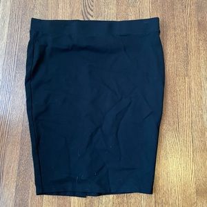 Torrid stretchy pencil skirt